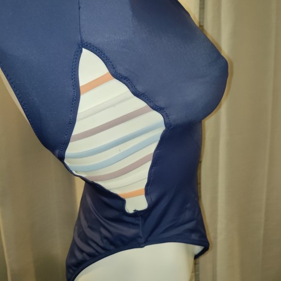 PINK Victoria's Secret - One Piece Bathing-Suit - Picture 8 of 11